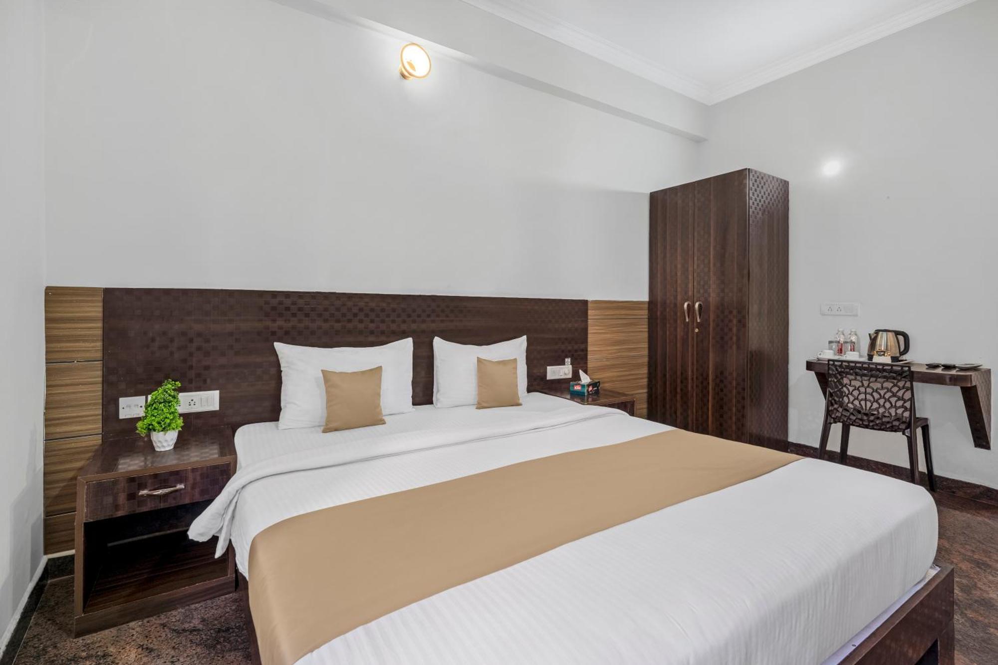 Hotel Classio Koramagala Bangalore Exterior foto
